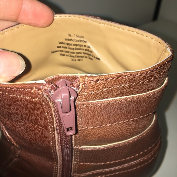 Leather heeled booties - Picture 5 of 5